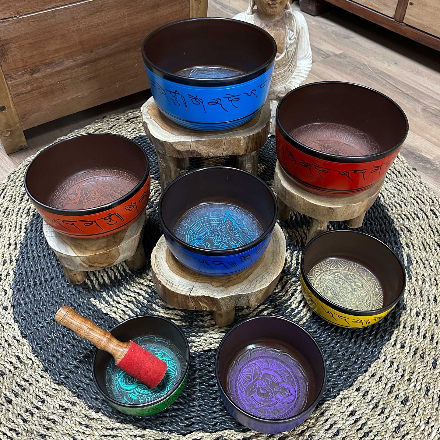 Chakra Set of Seven Singing Bowls ( 14 - 22 cm )